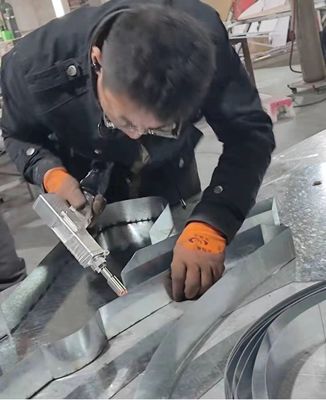 금속 용접 유연한 휴대용 섬유 레이저 용접 기계 스테인리스 스틸 장