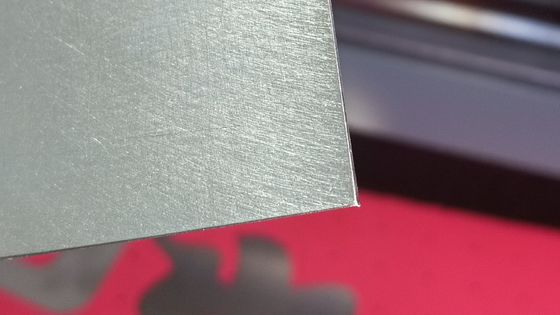 엽 금속 엣지 깎기  rust Sanding Machine 및 사용자 친화적 인 디자인