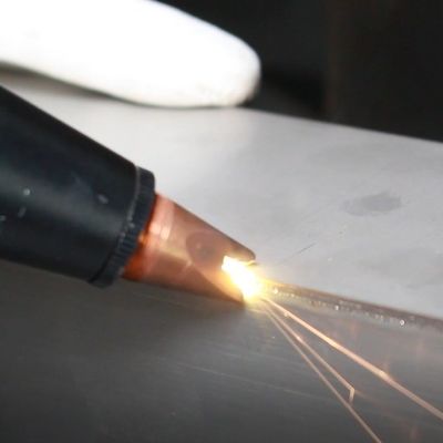 E500 500W CNC 섬유 레이저 용접 기계 빠르고 소음 없는 광고 표지 용접