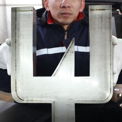 EJON E500 소금 철 CNC 레이저 테이블 용접기 정밀 용접 및 대량 글자