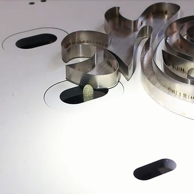 자동 밀링 머신 채널 문자 생산에 대한 궁극적 인 해결책